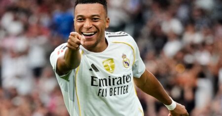 Mbappé palpitó el clásico contra el Barcelona: «Vamos a hacer lo que el Madrid necesita, que es siempre ganar y jugar bien» Mbappé palpitó el clásico contra el Barcelona: "Vamos a hacer lo que el Madrid necesita, que es siempre ganar y jugar bien" imagen-20