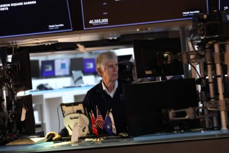 Se detiene el rally accionario y el dólar subió, luego de que quedaran pesos sueltos en el mercado Se detiene el rally accionario y el dólar subió, luego de que quedaran pesos sueltos en el mercado imagen-9