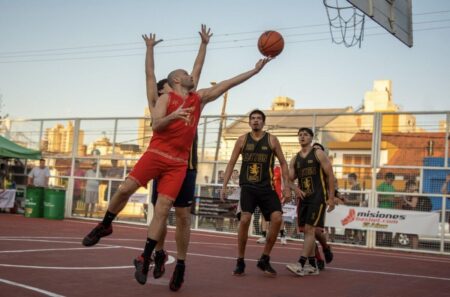 Shows, música y gastronomía: Posadas se prepara para el Torneo 3×3 imagen-6