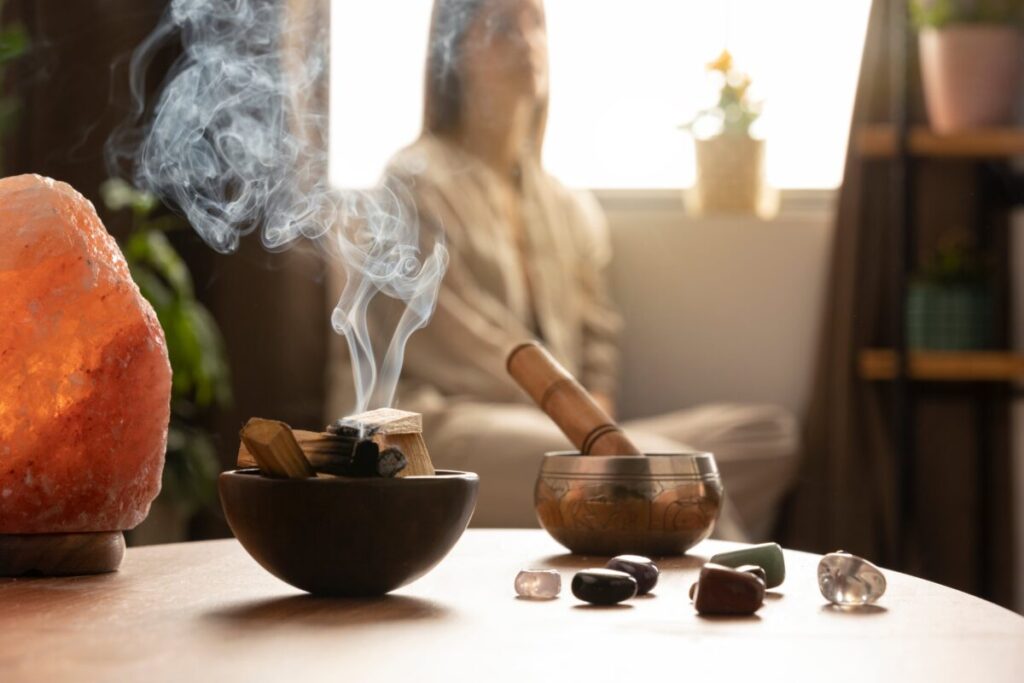 Mejores días de octubre para prender palo santo y atraer la abundancia a su hogar, según Feng Shui imagen-92