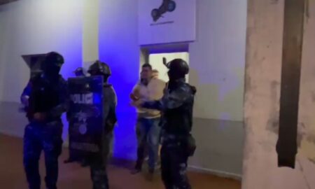Detienen a otro policía en investigación por caso de grooming en Garupá imagen-8