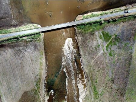 “Inquietud”: un intendente pidió medidas urgentes para evitar riesgos en un estratégico puente imagen-7