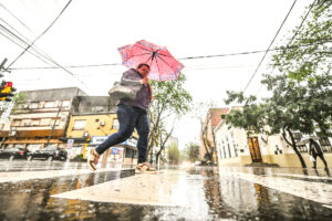 Anticipan lluvias y tormentas para el miércoles y jueves en Misiones imagen-4