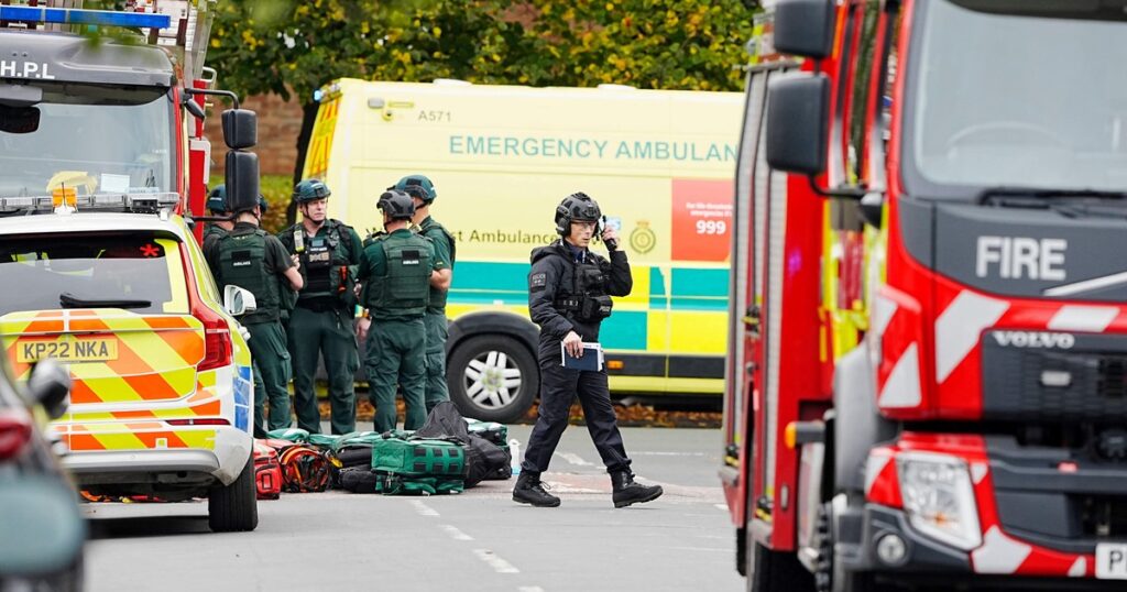 Ataque a una sinagoga en Manchester: hay al menos cuatro heridos acuchillados y el agresor recibió un tiro imagen-4