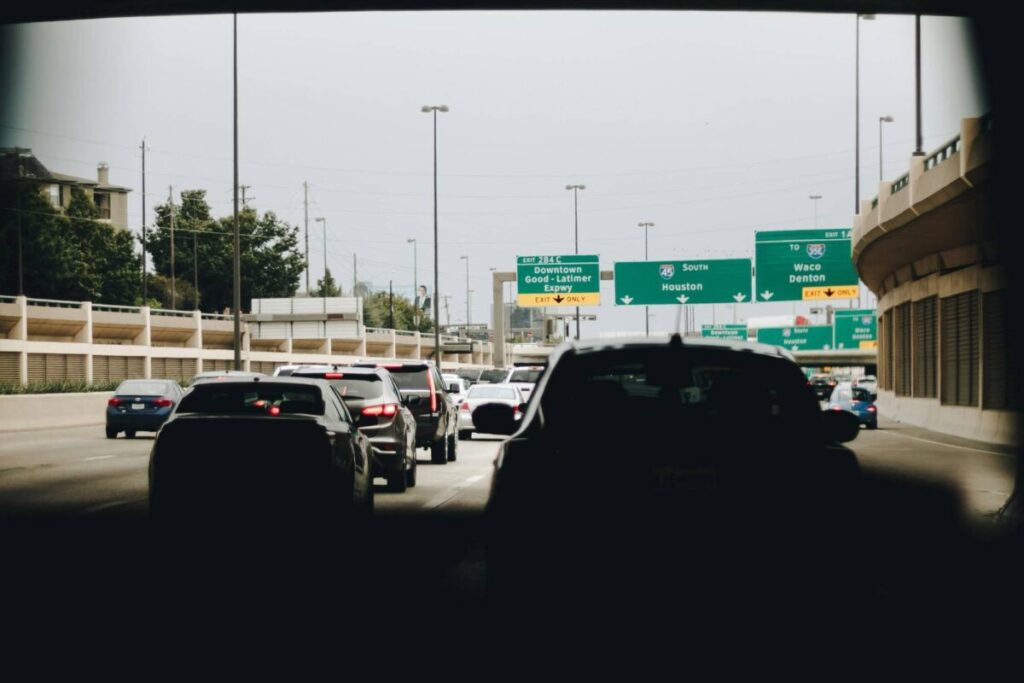 El cargo de placa del DMV que entra en vigor este 1° de octubre e impactará en estos conductores de EE.UU. imagen-5