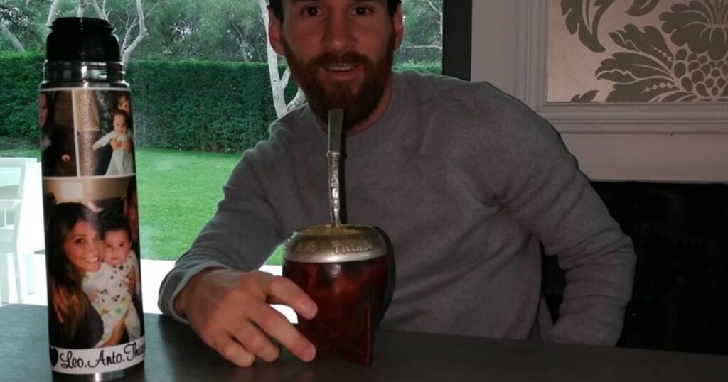 El Museo que exhibe una réplica de un mate que «le gusta mucho» a  Messi El Museo que exhibe una réplica de un mate que "le gusta mucho" a Messi imagen-5