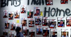Identifican a tres de los cuatro israelíes asesinados y entregados por Hamas imagen-1