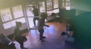 Policías de Oberá salvaron la vida de un bebé que se había ahogado Policías de Oberá salvaron la vida de un bebé que se había ahogado imagen-1