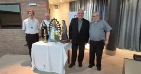 La Iglesia le advierte al Gobierno que «la verdadera victoria electoral siempre implicará un compromiso con los pobres» La Iglesia le advierte al Gobierno que "la verdadera victoria electoral siempre implicará un compromiso con los pobres" imagen-19