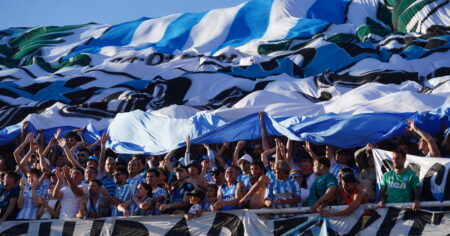 Marcha atrás de Aprevide: Racing podrá tener público en la cancha de Banfield imagen-13