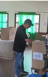 Elecciones 2025: “Está votando mucha gente y Misiones da siempre el ejemplo de ir a votar”, dijo Passalacqua Elecciones 2025: “Está votando mucha gente y Misiones da siempre el ejemplo de ir a votar”, dijo Passalacqua imagen-3