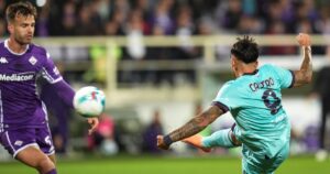 Video: el gol de volea de Santiago Castro a la Fiorentina Video: el gol de volea de Santiago Castro a la Fiorentina imagen-2