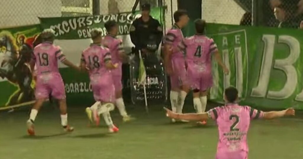 Laferrere y una victoria que lo prende en la Primera B imagen-44