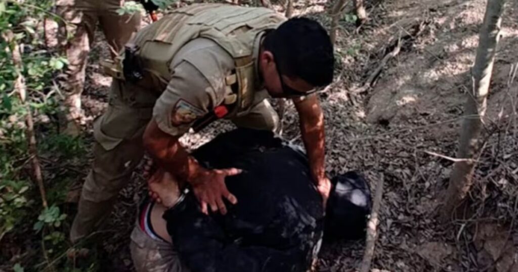 Córdoba: abusó de la esposa de su exjefe, secuestró a la hija y lo detuvieron cuando chocó con un patrullero mientras intentaba huir imagen-4