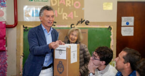 Mauricio Macri le pide a Milei que haga «cambios en serio» y espera que «con una votación pareja el mercado se calme» Mauricio Macri le pide a Milei que haga "cambios en serio" y espera que "con una votación pareja el mercado se calme" imagen-3