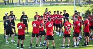 El emotivo reconocimiento a Lautaro Rivero en River: aplausos por su primera citación a la Selección imagen-4