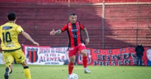 Emiliano Vecchio jugará el Torneo Regional Federal Amateur imagen-3