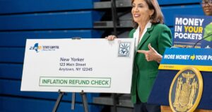El cheque de reembolso por inflación en Nueva York: quiénes pueden recibirlo y cuál es la advertencia que hizo Kathy Hochul imagen-4