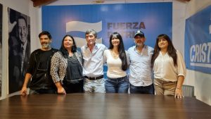 Cristina Britez presentó su candidatura a diputada nacional con críticas a Hartfield y evitó pronunciarse sobre sus ex aliados del PAyS por presuntas irregularidades en la asignación de pensiones imagen-8