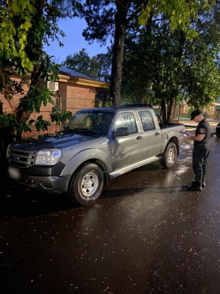 Detuvieron a dos hombres acusados de mantener cautivo a un chofer en Puerto Rico imagen-16