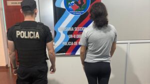 Detuvieron en Oberá a una joven que estafó a su propia hermana por más de $80.000 imagen-1