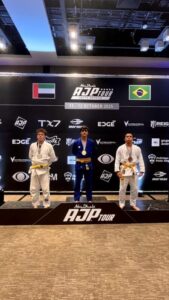 Artes Marciales: padre e hijo misioneros campeones en Brasil imagen-1