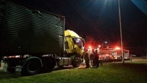 Camionero de Misiones conducía alcoholizado, provocó un choque y terminó tras las rejas en Córdoba imagen-108