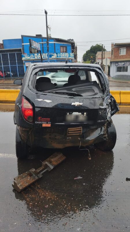 Posadas: siniestro vial entre un automóvil y un ómnibus: un lesionado Posadas: siniestro vial entre un automóvil y un ómnibus: un lesionado imagen-5