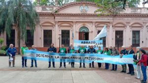 ATE rechazó la reforma laboral: “Nuestro sindicato no es ni K ni libertario, defiende a los trabajadores” ATE rechazó la reforma laboral: “Nuestro sindicato no es ni K ni libertario, defiende a los trabajadores” imagen-2