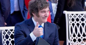 El gobierno entra a la última semana de campaña agitando la bandera blanca imagen-1