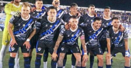 Midland y un humilde empate en un duelo clave por la cima de la Primera B imagen-14