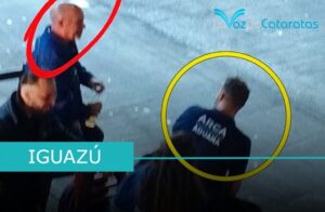 Denuncian a dos aduaneros por presunto cobro indebido, en el control del Tancredo Neves imagen-3