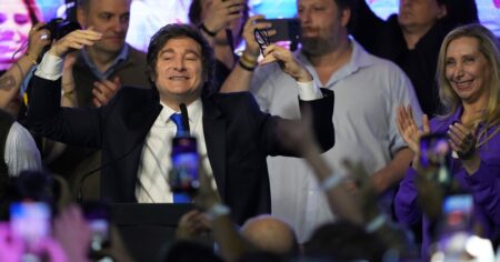 Javier Milei: “La única que creyó que podíamos ganar era mi hermana y otra vez acertó” Javier Milei: “La única que creyó que podíamos ganar era mi hermana y otra vez acertó” imagen-11