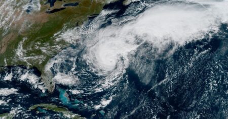 Alerta por la tormenta Invest 95L: cuál es su trayectoria en el Caribe y cuándo podría llegar a EEUU imagen-8