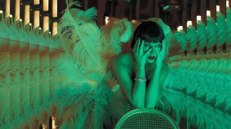 “Nadie más en el planeta puede hacer esto”: 46 millones recaudados en todo el mundo por escuchar un disco en un cine imagen-4