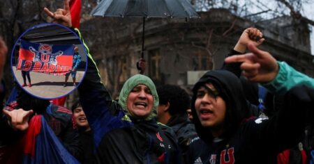 A pesar de la prohibición de entrar a la cancha, llegaron hinchas de la U de Chile a Argentina A pesar de la prohibición de entrar a la cancha, llegaron hinchas de la U de Chile a Argentina imagen-9