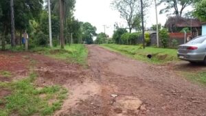 Vecinos del barrio Madariaga reclaman por calles intransitables e inseguridad imagen-1