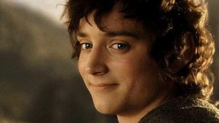 Los dos planos de 'El señor de los anillos' que pueden parecer inconexos pero que reflejan el camino de Frodo imagen-113