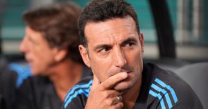 Scaloni, de “lo de Messi lo decidí yo” a “el martes jugarán los nuevos” imagen-1