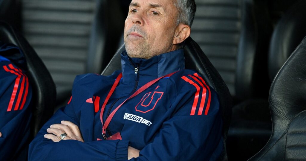 La conferencia con olor a despedida del DT de la U de Chile tras la derrota con Lanús La conferencia con olor a despedida del DT de la U de Chile tras la derrota con Lanús imagen-44