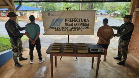 Prefectura secuestró más de 20 kilos de droga en Misiones Prefectura secuestró más de 20 kilos de droga en Misiones imagen-123