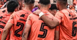 Berazategui reaccionó y pasó por penales en el Reducido de la Primera C imagen-1