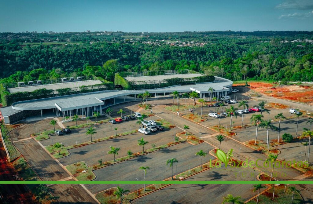 Iguazú marca un antes y un después con la inauguración del Centro de Eventos y Convenciones Iryapú imagen-67