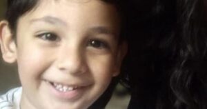 Pedro Teodoro Rodríguez Laurta tiene 5 años y desapareció en Córdoba tras el doble femicidio de su madre y su abuela: lanzan una búsqueda urgente imagen-4