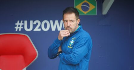 El DT de la Sub 20 de Brasil habló tras un nuevo fracaso: "Estamos decepcionados" y el "estar preparados para cualquier cosa" ante las duras críticas imagen-12