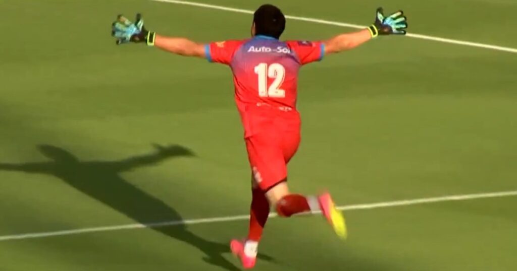 Ciudad de Bolívar usó la táctica de Marruecos y ascendió a la Primera Nacional: cambió el arquero para los penales para ganarle a Atlético de Rafaela imagen-5