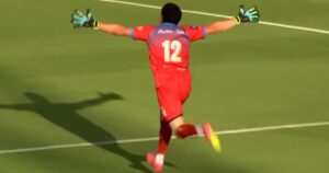 Ciudad de Bolívar usó la táctica de Marruecos y ascendió a la Primera Nacional: cambió el arquero para los penales para ganarle a Atlético de Rafaela imagen-2