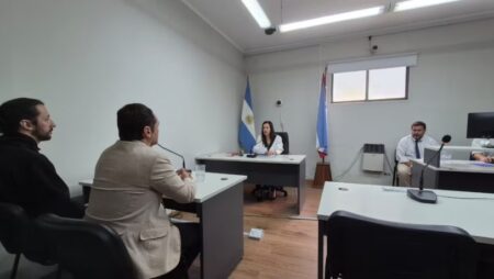 El doble femicida de Córdoba volvió a hablar durante un traslado: “Fui a rescatar a mi hijo” imagen-124