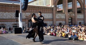 Una tarde a puro tango en Madrid con clases, orquesta y un show de los campeones mundiales imagen-4