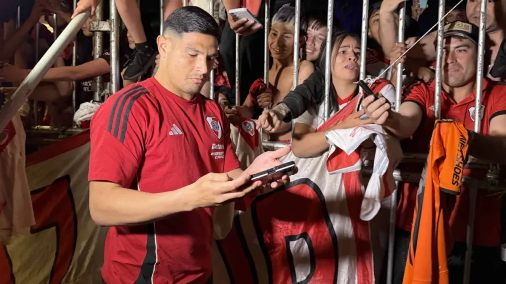 River arribó en medio de una fiesta, con Salas como protagonista - TyC Sports imagen-5